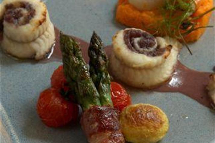 Les Roulés de limande sole à la confiture d'oignons rouges - Hotel Restaurant Belle-vue Fouesnant